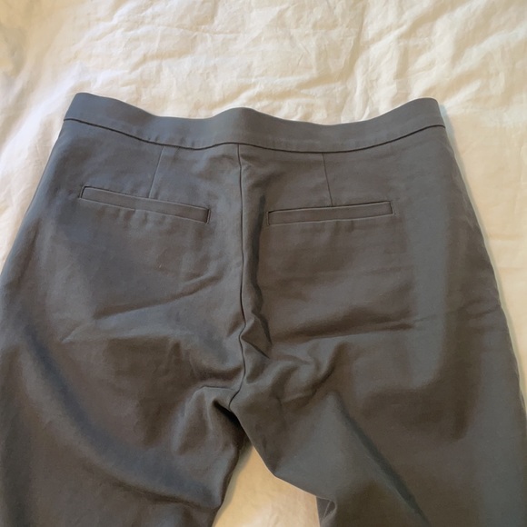 Grey stretchy banana republic barely worn pants - Picture 2 of 3